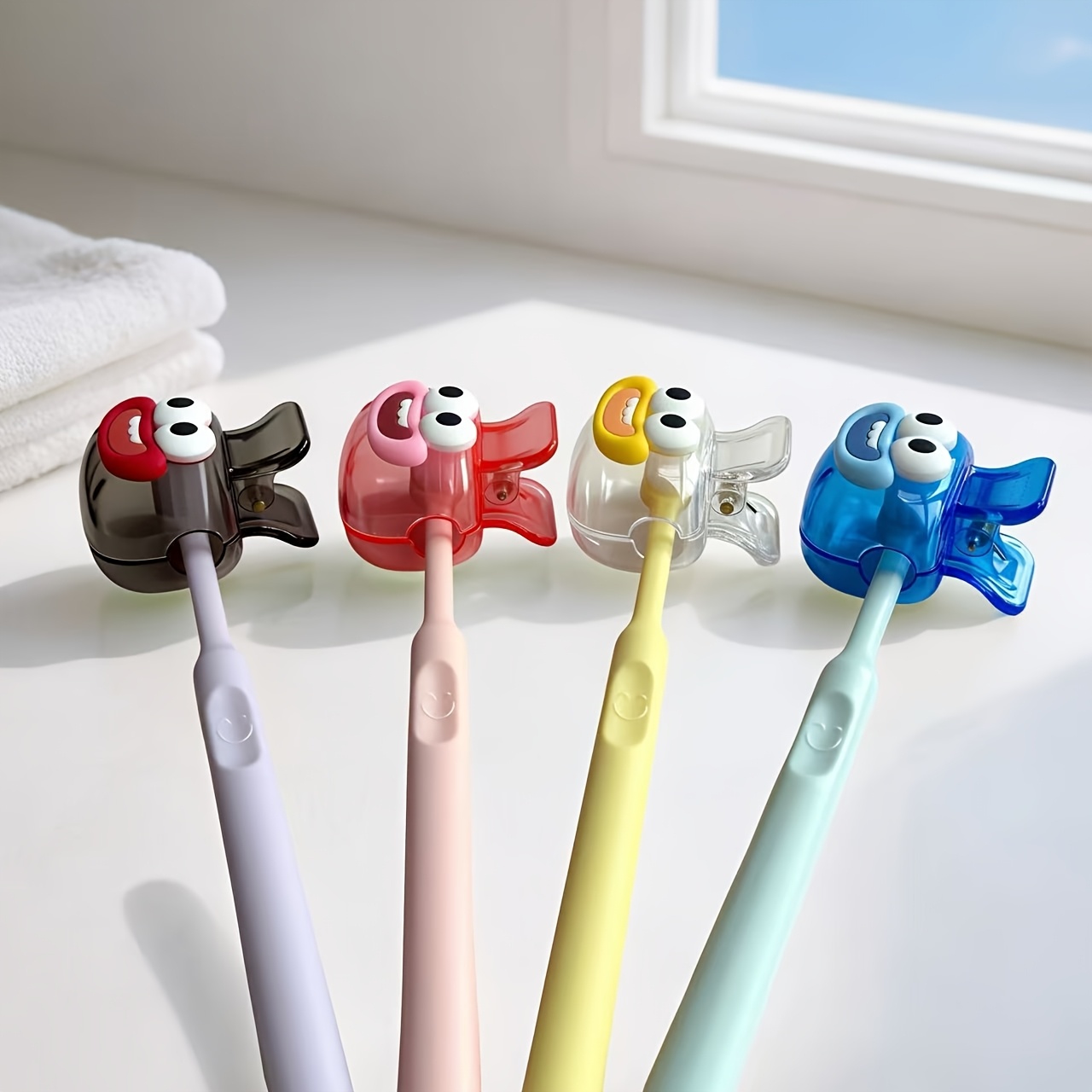 4Pcs Portable Toothbrush Head  - Home Essentials Bathroom Organizer のレビューと価格