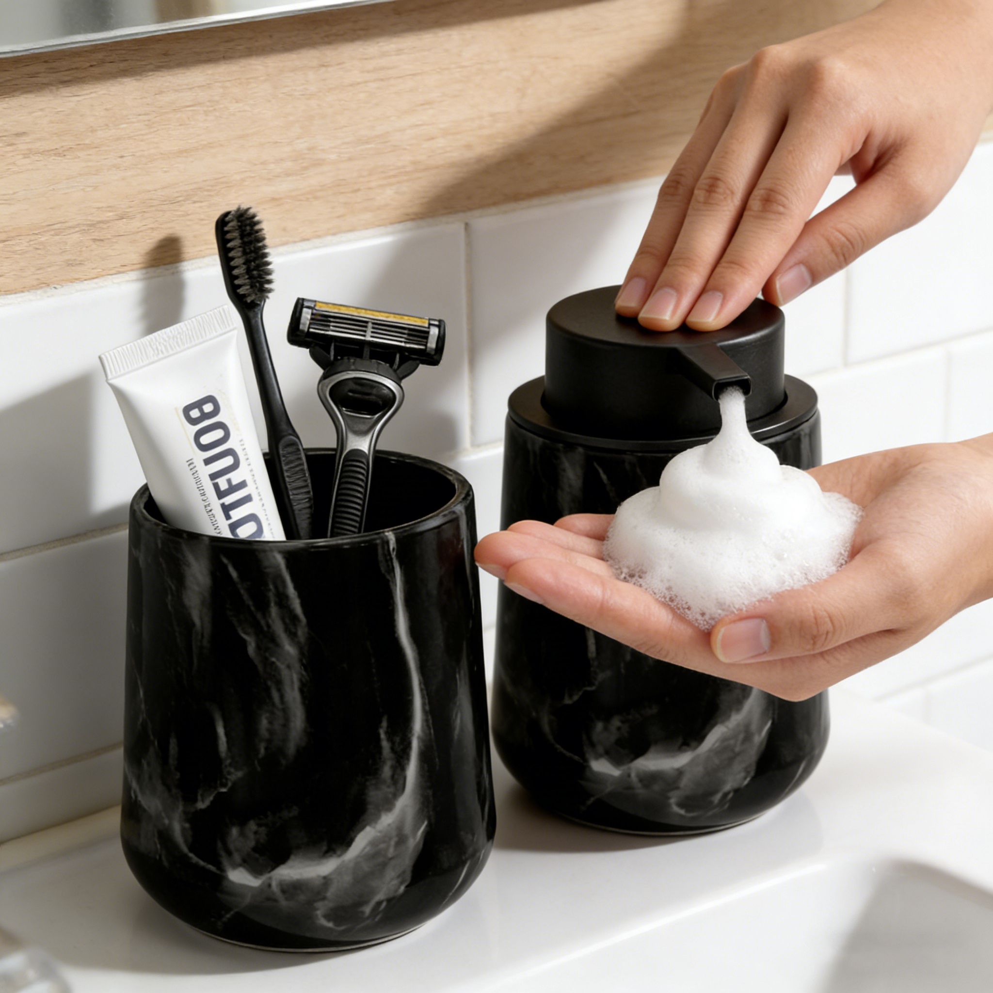 Elegant Hand Soap Dispenser an - Home Essentials Bathroom Organizer のレビューと価格